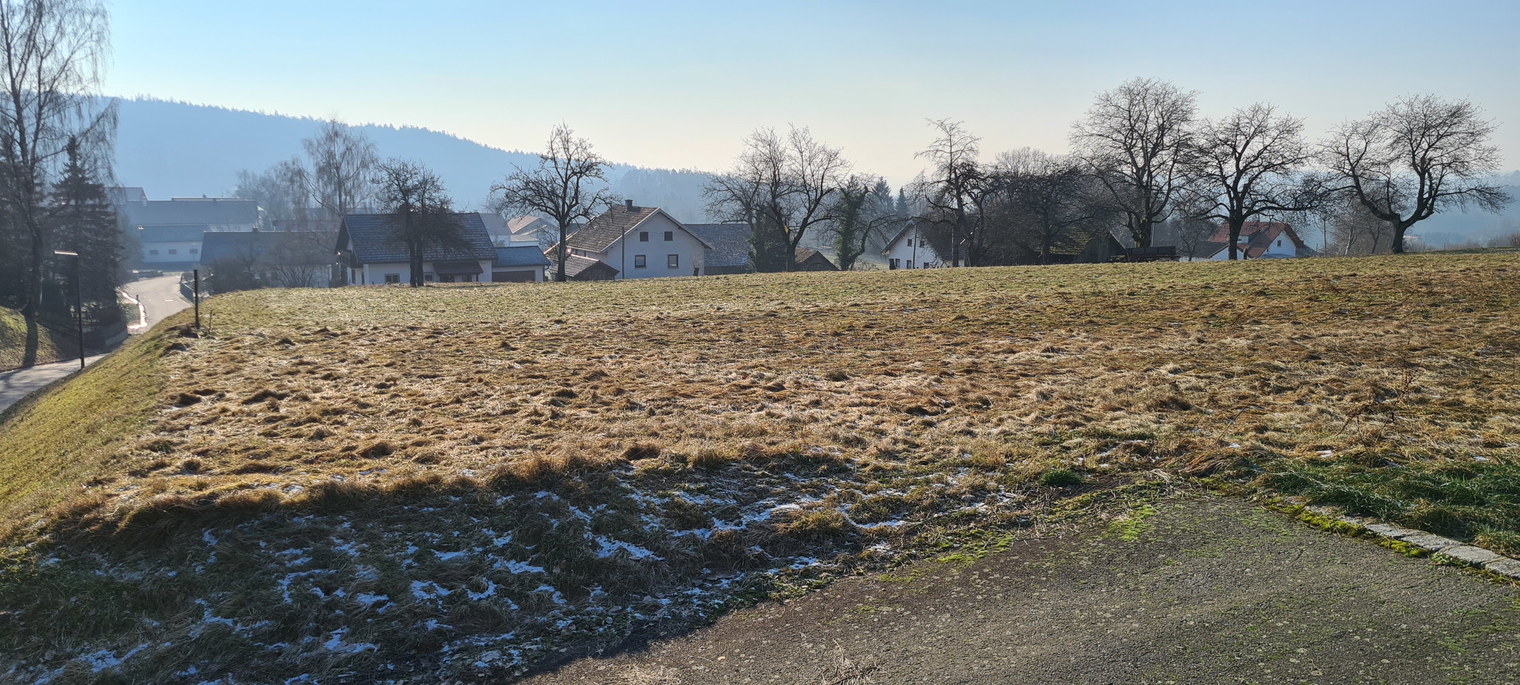 Grundstück Blick links